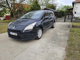 PEUGEOT 5008 1.6 HDi Premium