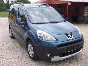 PEUGEOT PARTNER Tepee 1.6 e-HDi Active MCP 2-gyári kulcs.Klíma.Tempomat.Vonóhorog.El-ablak.KP-zár.CD.Tetősin