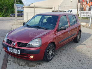 RENAULT CLIO 1.4 16V Oasis