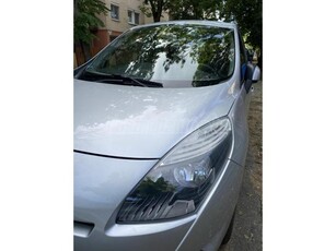 RENAULT GRAND SCENIC Scénic 1.4 TCe TomTom