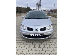 RENAULT MEGANE Grandtour 1.9 dCi Privilege téli-nyári kerék. szervizkönyv