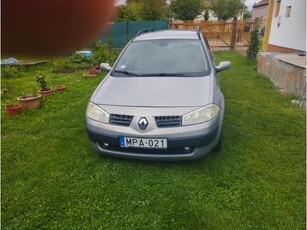 RENAULT MEGANE KMR205