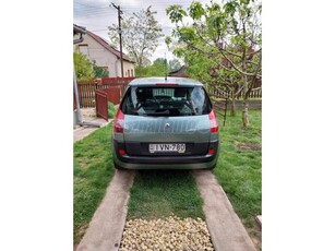 RENAULT SCENIC Scénic 1.6 16V Authentique