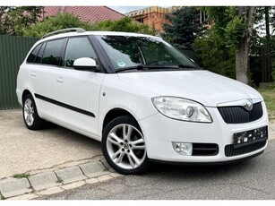 SKODA FABIA 1.6 16V Elegance tempomat.kamera.ülésfütés.digit klima.végig szervizkönyves!