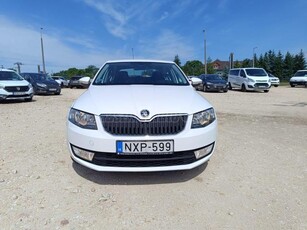 SKODA OCTAVIA 1.6 CR TDI Style ÁFÁS Mo-i 1 tul szkönyv