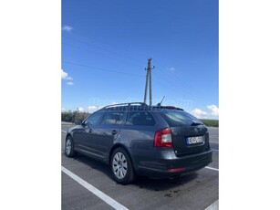 SKODA OCTAVIA Combi 1.4 TSI Elegance DSG