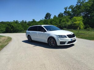 SKODA OCTAVIA Combi 2.0 TSI RS DSG Állófűtés.Vonóhorog. Friss műszaki