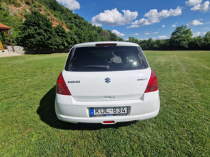 SUZUKI SWIFT 1.3 GC AC