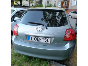 TOYOTA AURIS 1.33 2009