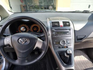 TOYOTA AURIS 1.33 Luna Plus 2009 Optimis