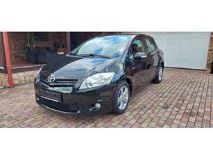 TOYOTA AURIS 1.6