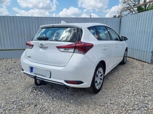 TOYOTA AURIS 1.6 D-4D Active Trend+ VONÓHOROG! SÁVTARTÓ! VÉGIG MÁRKASZERVIZ!