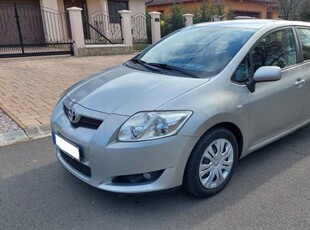 Toyota Auris 1.6 Sol