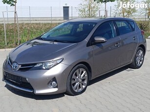 Toyota Auris 1.8 HSD Executive (Automata) Hibát...