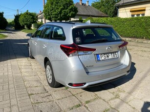 TOYOTA AURIS Touring Sports 1.33 Live /78.594. KM. MAGYARORSZÁGI 1. TULAJDONOS! GARANCIA!/