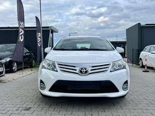 TOYOTA AVENSIS Wagon 1.8 Executive Vezetett szervizkönyv/Ülésfűtés/Tolatókamera/Navigáció