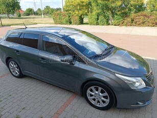 TOYOTA AVENSIS Wagon 2.0 D-4D Premium SZALON ÁLLAPOT!EXCLUSIVE FELSZERELTSÉG!BŐR BELSŐ!LEINFORMÁLHATÓ SZERVIZ!VONÓHORO