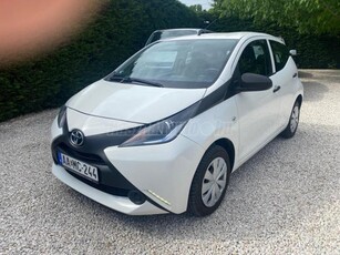 TOYOTA AYGO 1.0 x-cool