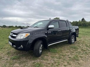 TOYOTA HI LUX Hilux 3.0 D-4D 4x4 Double SR+