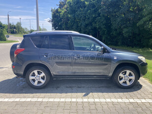 TOYOTA RAV 4 Rav4 2.2 D-4D 4x4