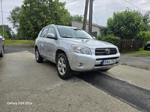 TOYOTA RAV 4 Rav4 2.2 D-4D 4x4 Sol Plus