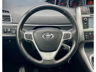 TOYOTA VERSO 1.6 D-4D Active / 158eKm!/ 2. Tulaj!/ Akár 1 év Garancia!/ Tempomat!/ NAVI/ Pano. tető!