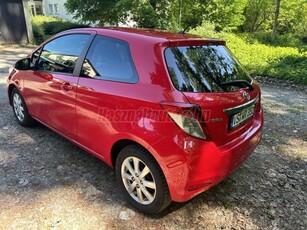 TOYOTA YARIS 1.0 Active