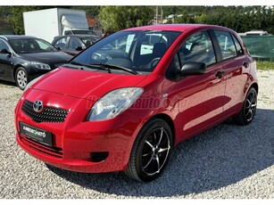 TOYOTA YARIS 1.3 Terra Ice 135e km. Vezetett szervizkönyv. 8 kerék