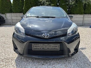 TOYOTA YARIS 1.5 HSD Eco (Automata) SZERVIZKÖNYV/HÁTUL KAMERA.ELÖL RADAR/BLUETOOTH/SZÉP ÁLLAPOT!!