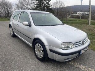 VOLKSWAGEN GOLF IV 1.6 Edition