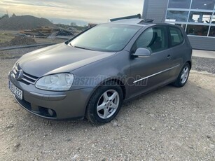 VOLKSWAGEN GOLF V 1.6 Perfekt Járművet beszámítok!!