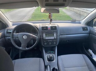 VOLKSWAGEN GOLF V 1.9 PD TDI Trendline