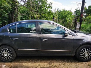 VOLKSWAGEN PASSAT VI 2.0 PD TDI Comfortline 4Motion