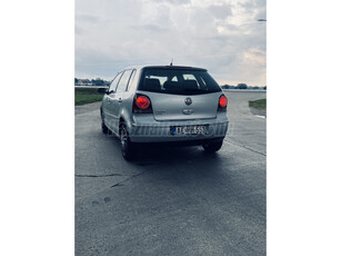 VOLKSWAGEN POLO IV 1.2 55