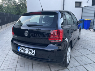 VOLKSWAGEN POLO V 1.2 70 Trendline