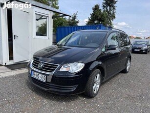 Volkswagen Touran 1.6 Trendline Family 7 Ülés !...