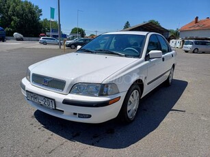 VOLVO S40 1.6 Elegance