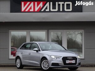 AUDI A3 Sportback 1.6 TDI Ambiente Digit-BI'Xen...