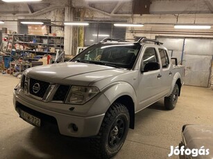 Nissan Navara D40