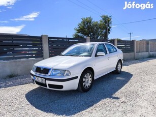 Skoda Octavia 1.6 Ambiente Végig magyarországi...