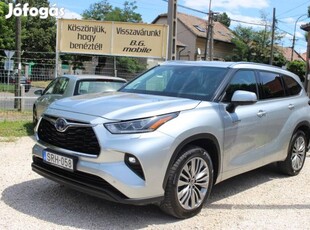 Toyota Highlander 2.5 Hybrid Prestige Tech CVT...