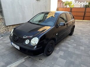 Volkswagen Polo 1.2 autó