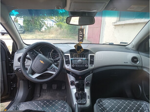 CHEVROLET CRUZE 1.8 LT