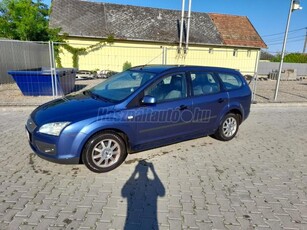 FORD FOCUS 1.6 Trend