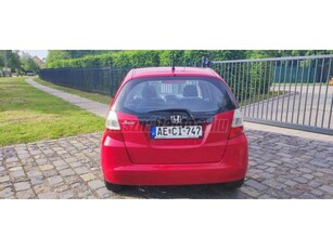 HONDA JAZZ 1.2 Trend Plus MAGÁNSZEMÉLYTŐL!