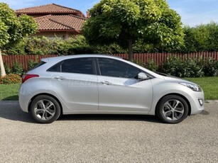 HYUNDAI I30 1.6 CRDi HP Premium DCT AUTOMATA. NAVIGÁCIÓ. KAMERA. ÜLÉS ÉS KORMÁNYFŰTÉS