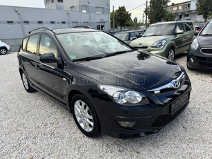 HYUNDAI I30 i30u CW 1.6 CRDi HP Comfort RADAR/ÜLÉSFŰTÉS/TETŐABLAK/ALUFELNI