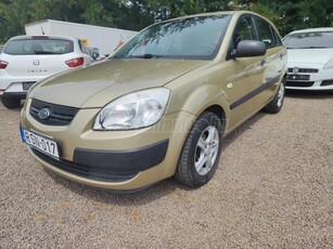 KIA RIO 1.5 CRDi EX