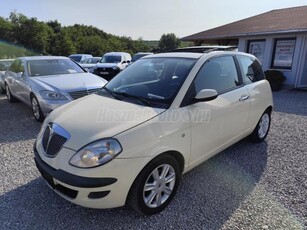 LANCIA YPSILON 1.2 Argento Panoráma tető!!! 8 Légzsák!!! Klíma!!!