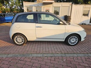 LANCIA YPSILON 1.4 8V Argento